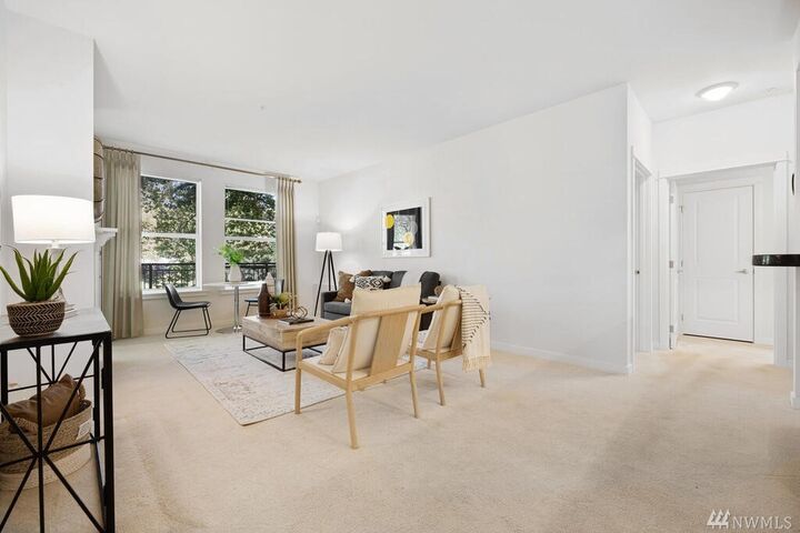 Property Photo:  55 Williams Ave S 103  WA 98057 