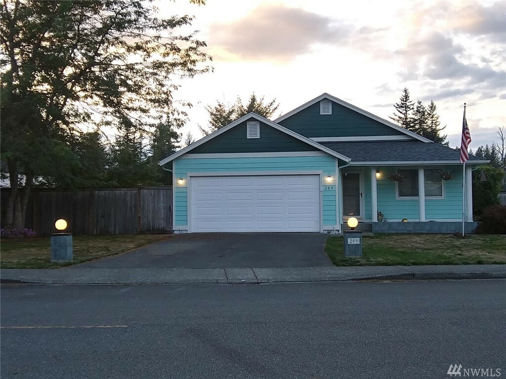 Property Photo:  209 17th St  WA 98251 