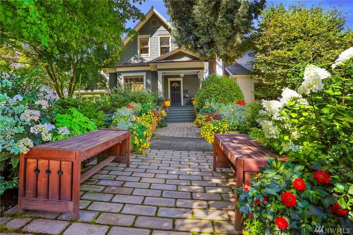 1917 4th Ave W  Seattle WA 98119 photo