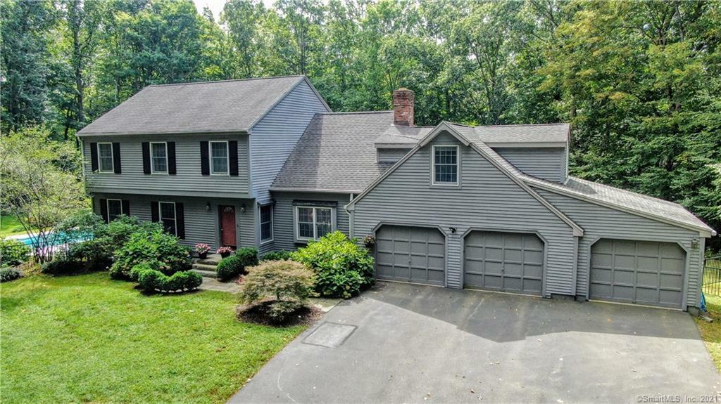 Property Photo:  20 Forest Glen Drive  CT 06419 