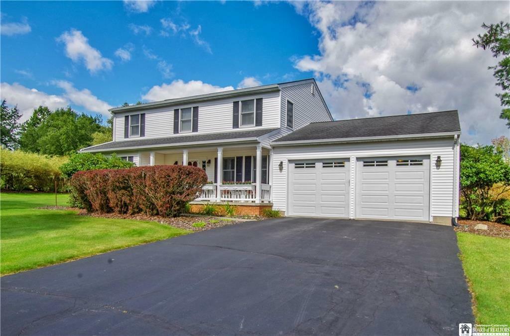 Property Photo:  1747 Parkmeadow Drive  NY 14701 