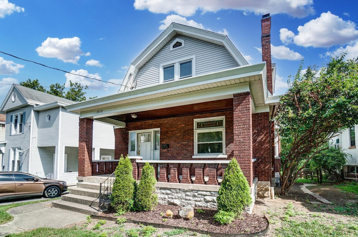 Property Photo: 3018 Montana Ave OH 45211
