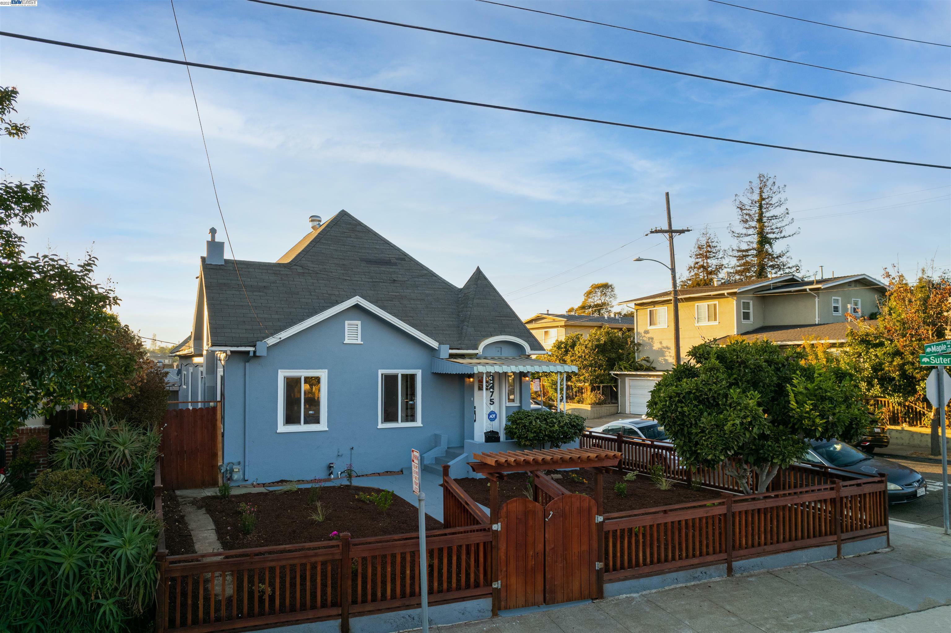 Property Photo:  3275 Maple Ave  CA 94602 