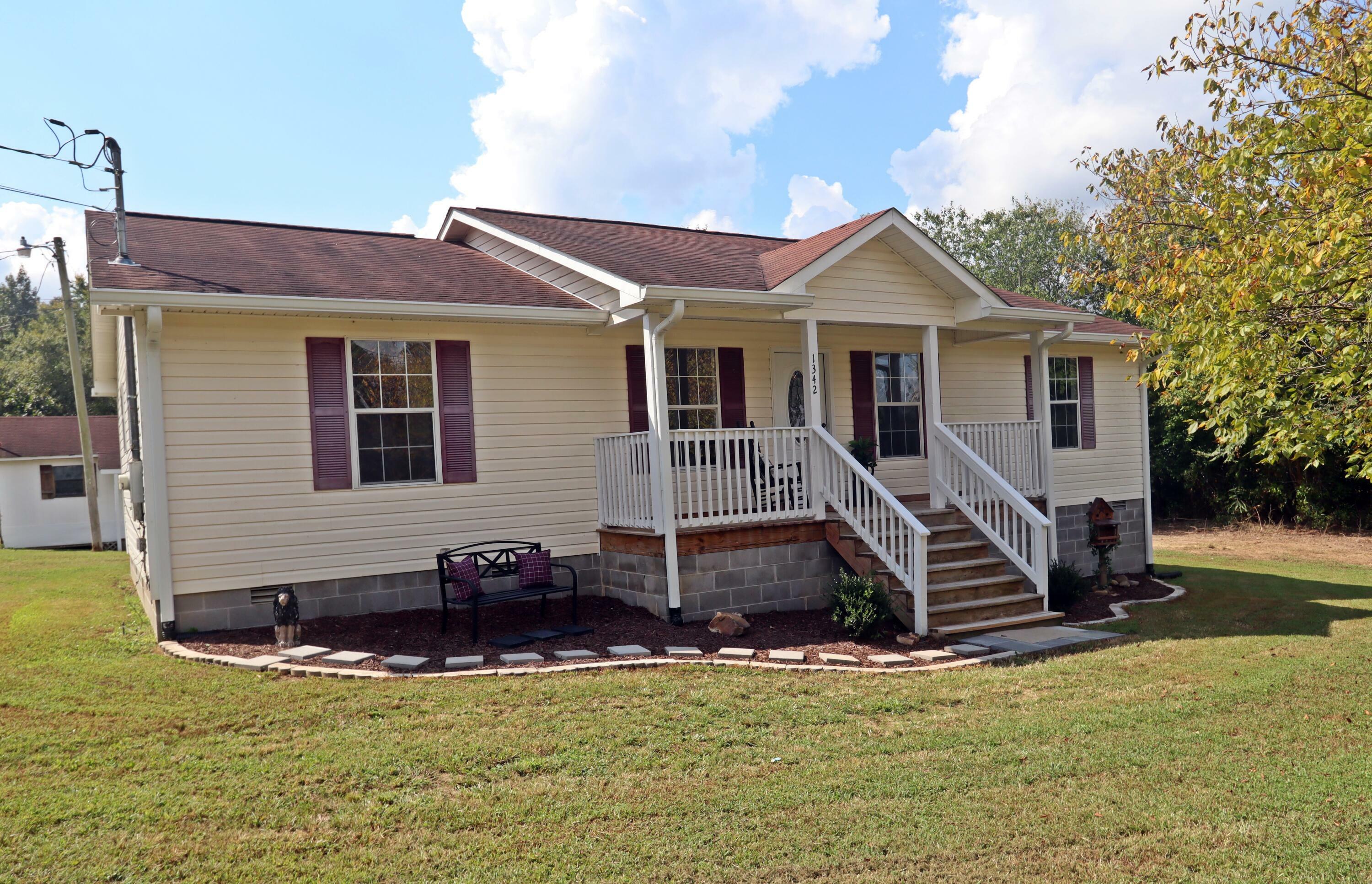 Property Photo: 1342 County Road 326 AL 35966