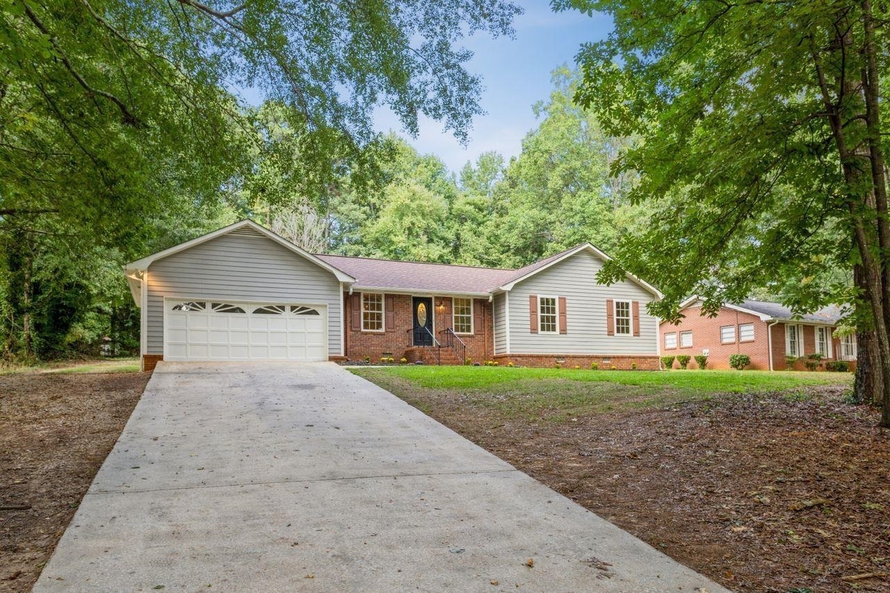 Property Photo: 4860 Lehigh Drive GA 30135