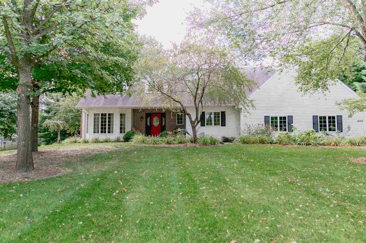 Property Photo:  1200 NE 1st Avenue  IA 50677 