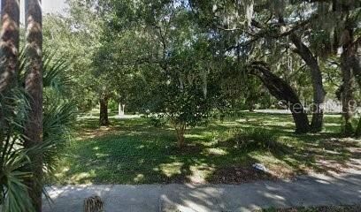 Property Photo:  555 18th Street E  FL 34208 
