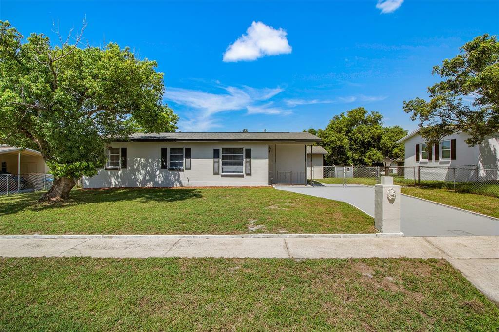 Property Photo:  2450 Cardena Avenue  FL 32738 