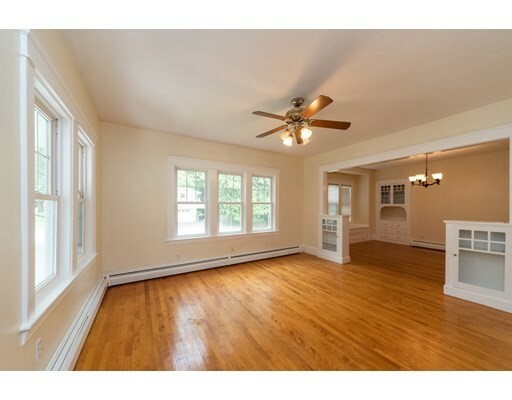 Property Photo:  109 Saint Nicholas Ave  MA 01606 