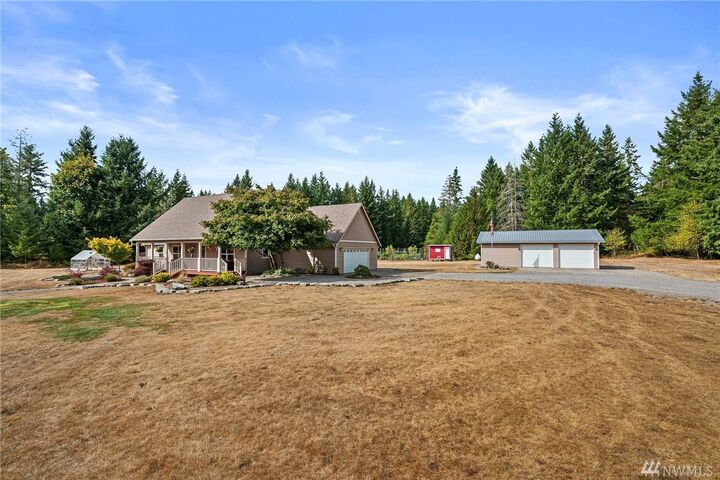 Property Photo: 5216 Churchill Rd SE WA 98589