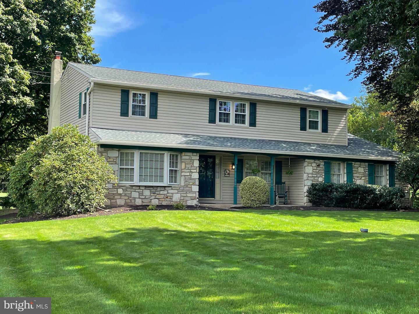 Property Photo:  218 Pebble Ridge Road  PA 18976 