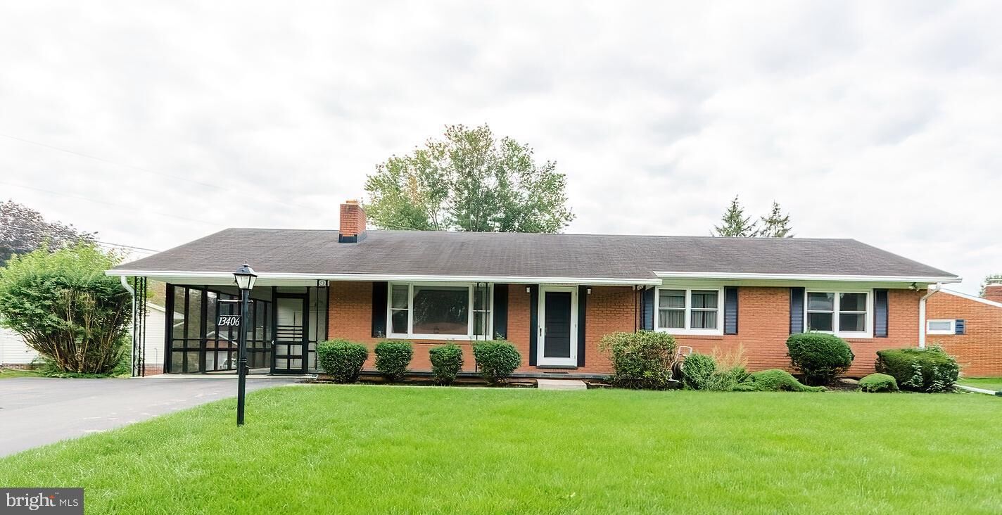 Property Photo: 13406 Cherry Tree Circle MD 21742