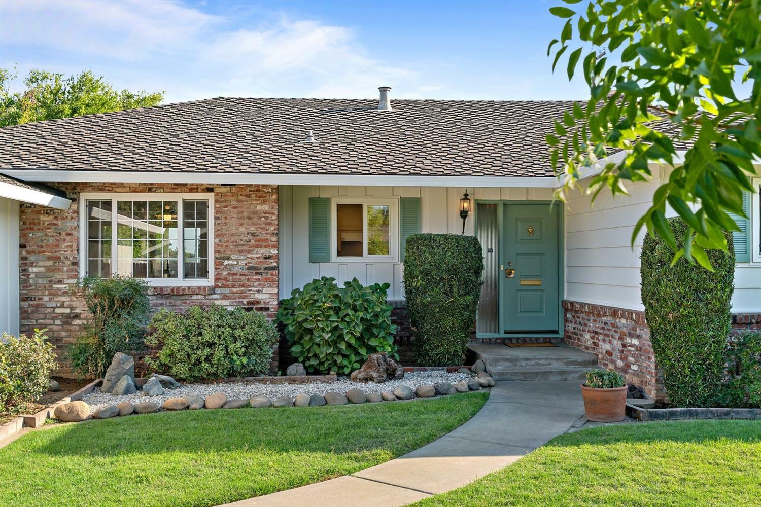 Property Photo:  4170 Silver Crest Avenue  CA 95821 