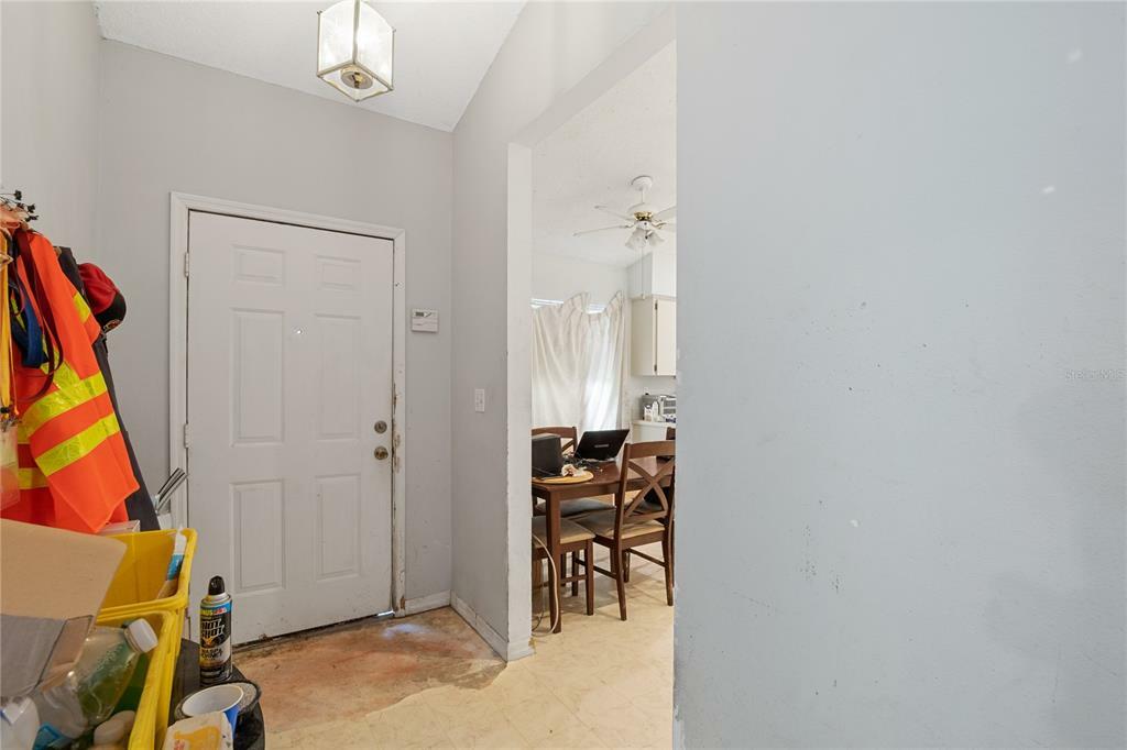 Property Photo:  509 Loma Bonita Drive  FL 33837 