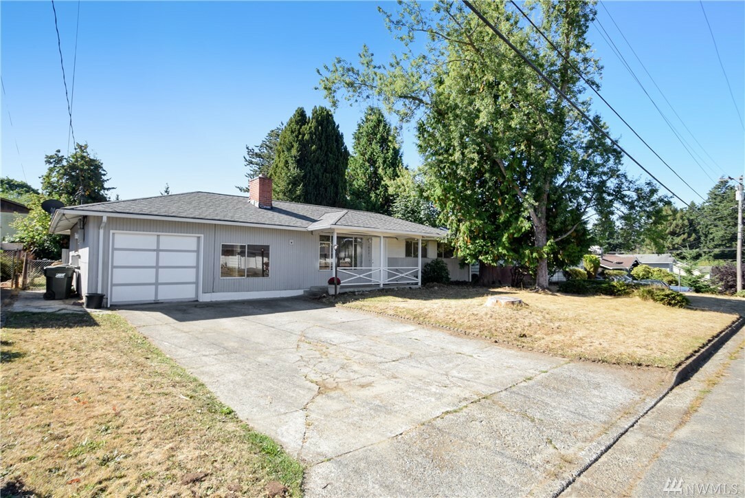 Property Photo:  10521 SE 232nd St  WA 98031 