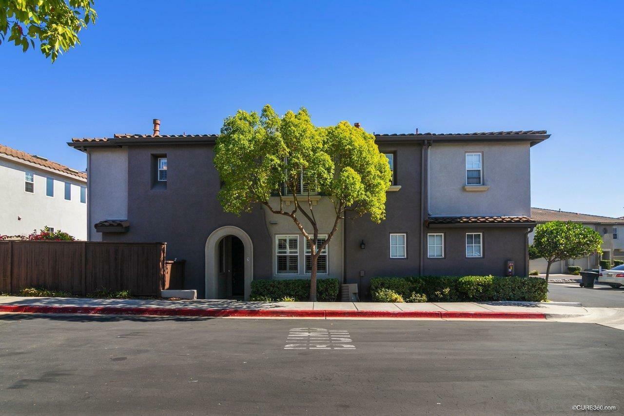 Property Photo:  1529 Laurel Grove Dr 3  CA 91915 