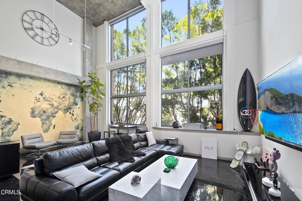 Property Photo:  840 E Green Street 305  CA 91101 