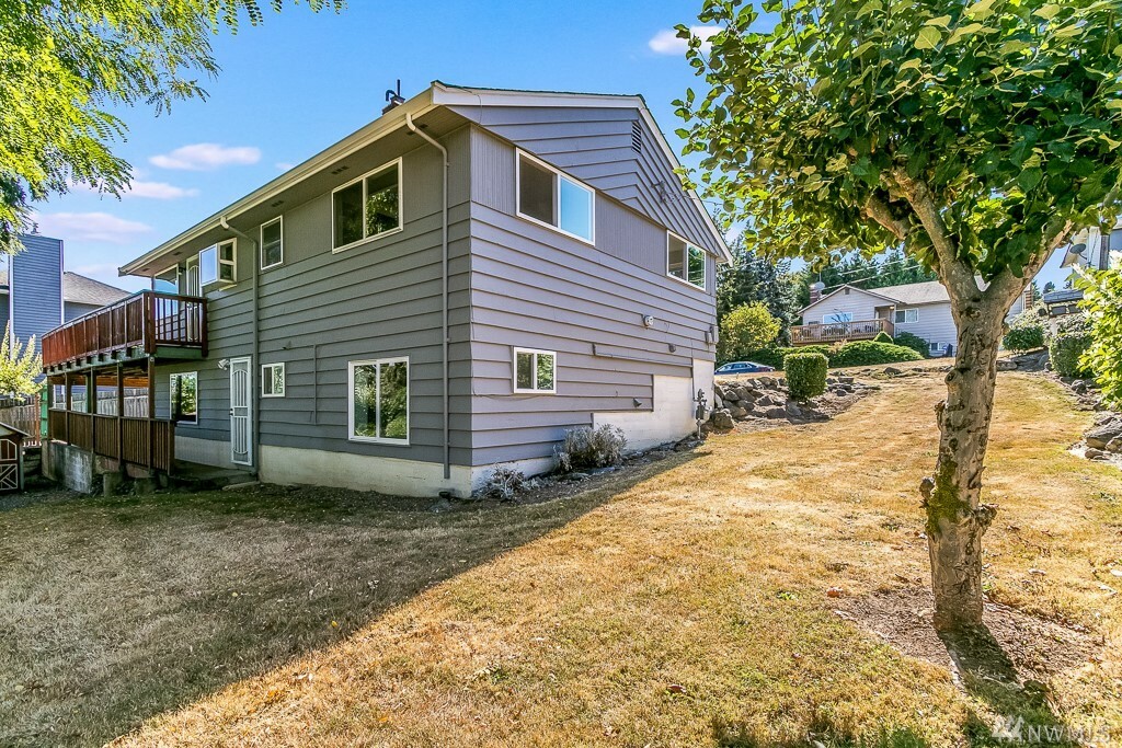 Property Photo:  8416 S 123rd Place  WA 98178 