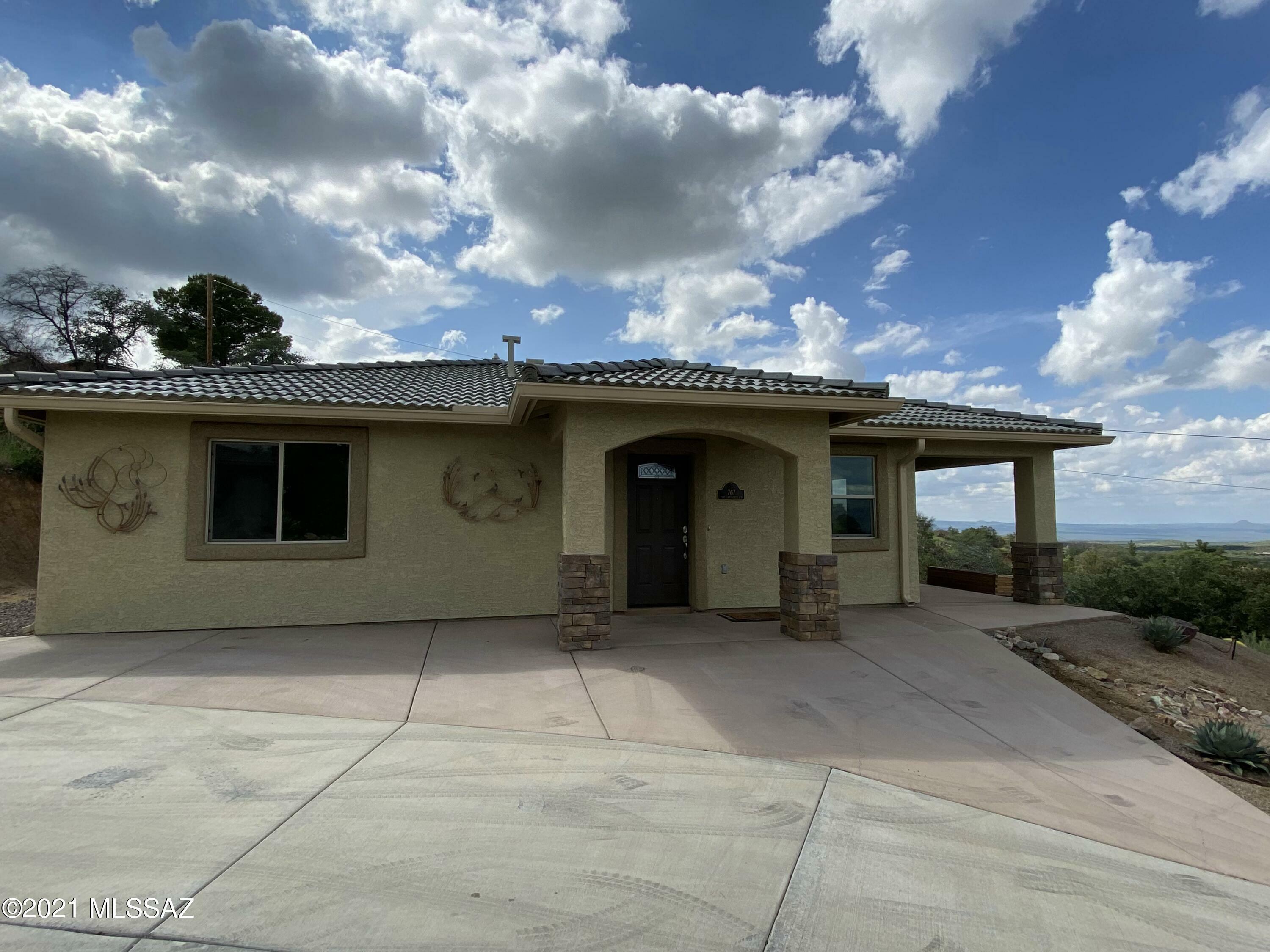 Property Photo:  767 E Nuestro Street  AZ 85623 