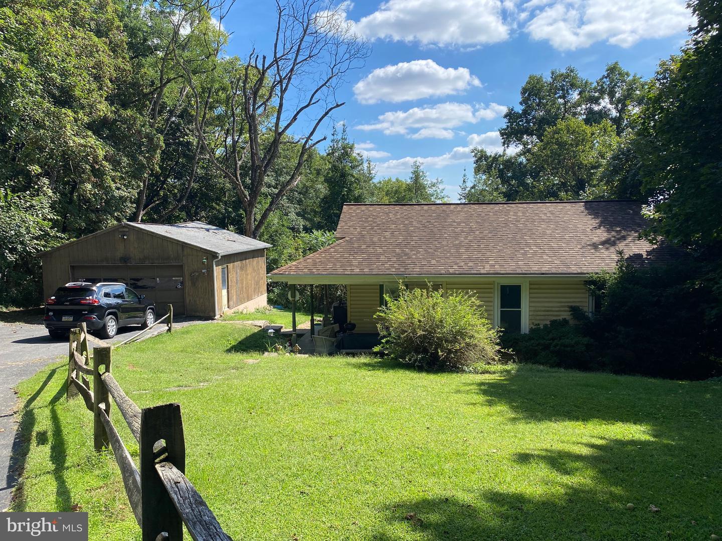 527 Norwood Road  Columbia PA 17512 photo