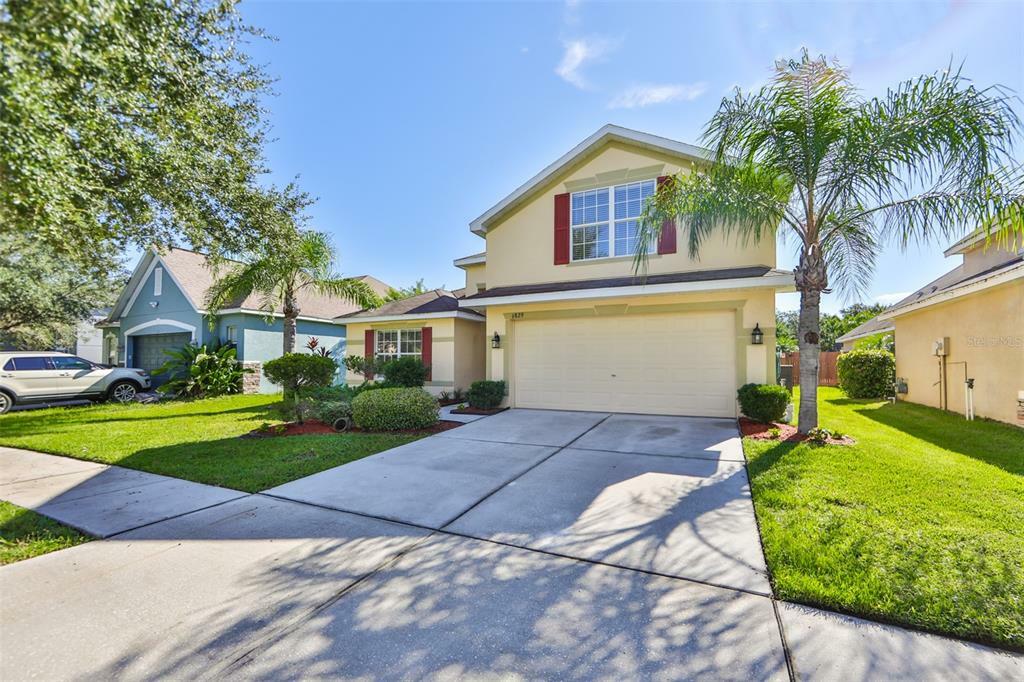 Property Photo:  6829 Guilford Bridge Drive  FL 33572 