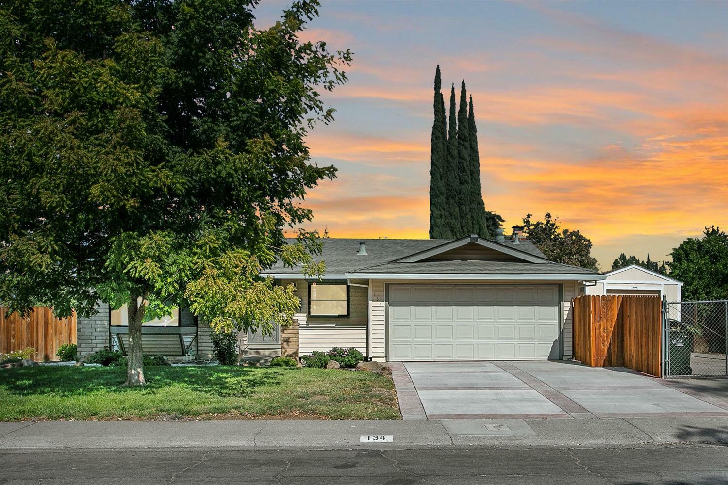 Property Photo:  134 Glenville Circle  CA 95826 