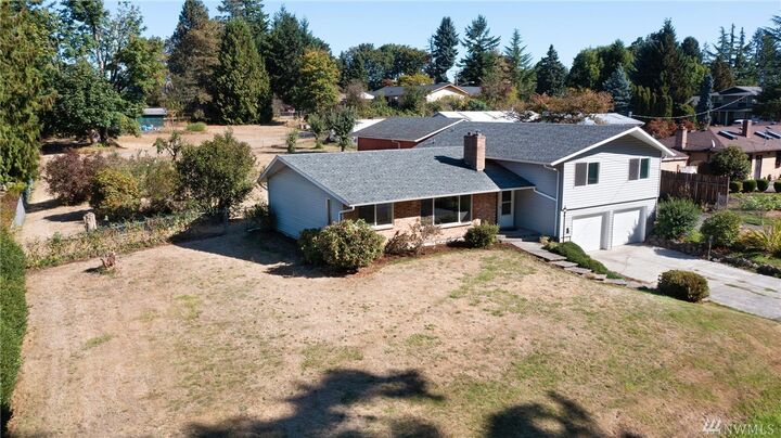 Property Photo: 13240 SE 230th St WA 98042