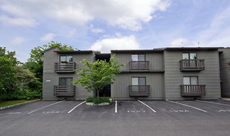 Property Photo: 1904 Spruce Hills Dr NJ 08826