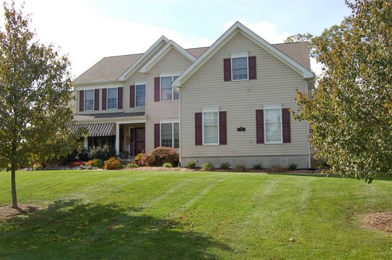 Property Photo: 33 Wyckoff Dr NJ 08867