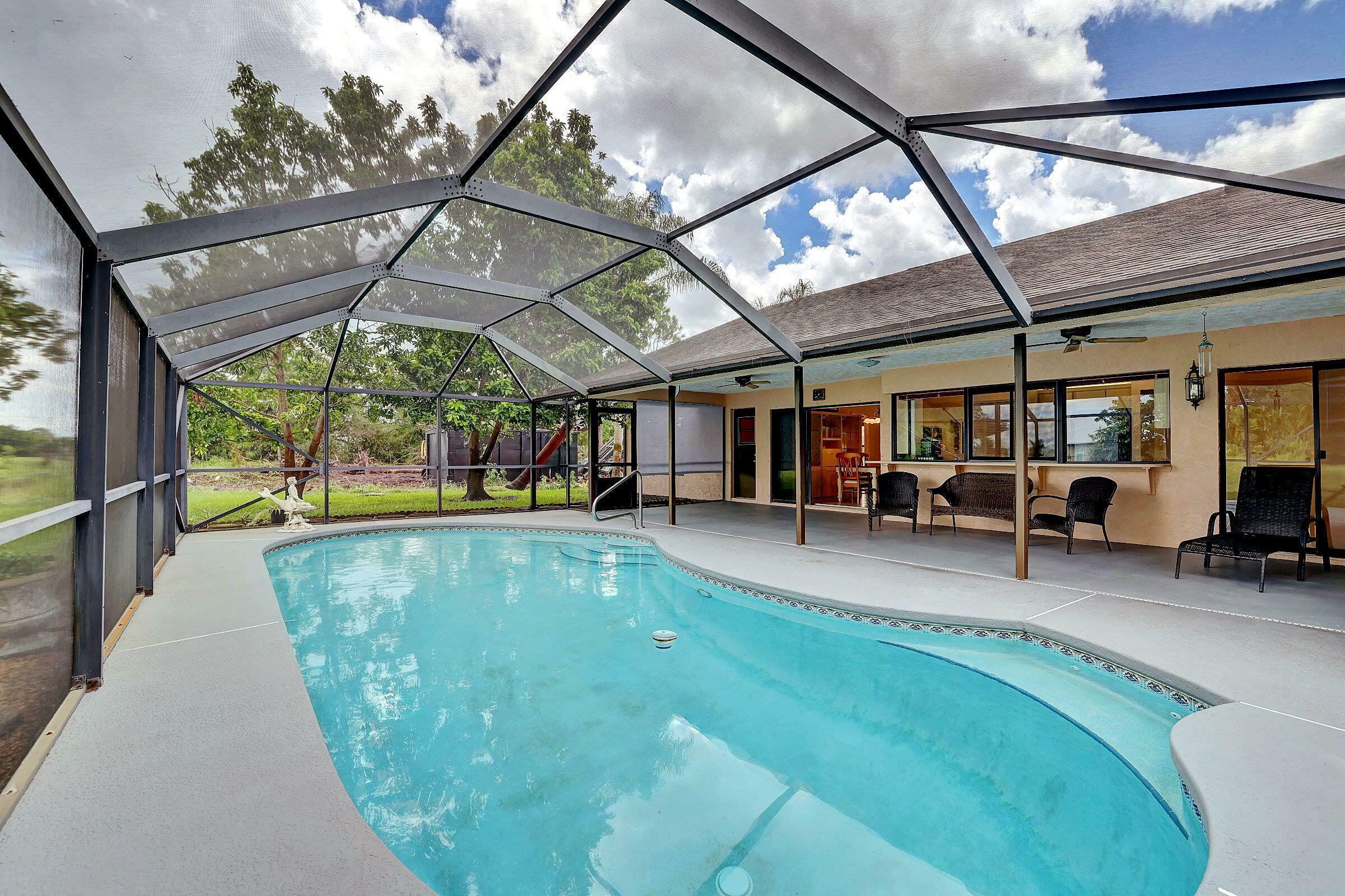 Property Photo:  165 SW Whitmore Drive  FL 34983 