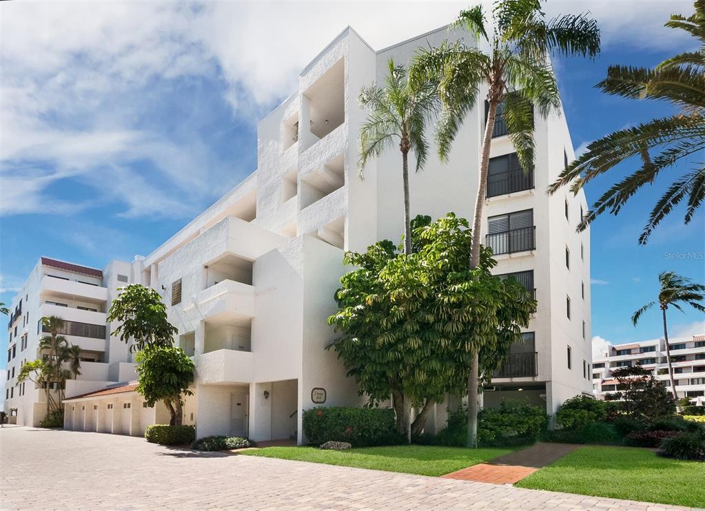 Property Photo: 1425 Gulf Of Mexico Drive 501 FL 34228