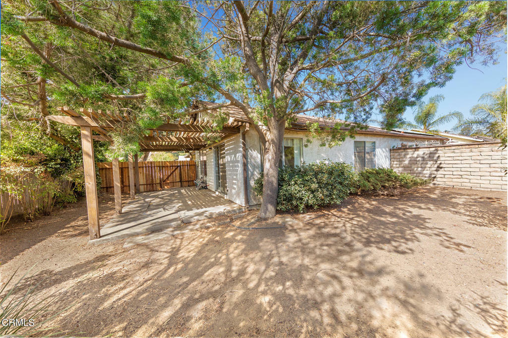 Property Photo:  4824 Colony Drive  CA 93012 