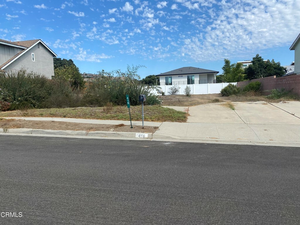 Property Photo:  416 Georgetown Avenue  CA 93003 