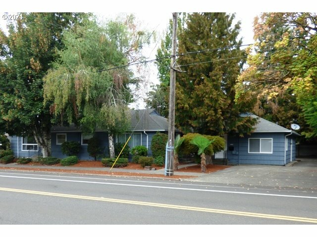 Property Photo: 3217 SE Gladstone St OR 97202
