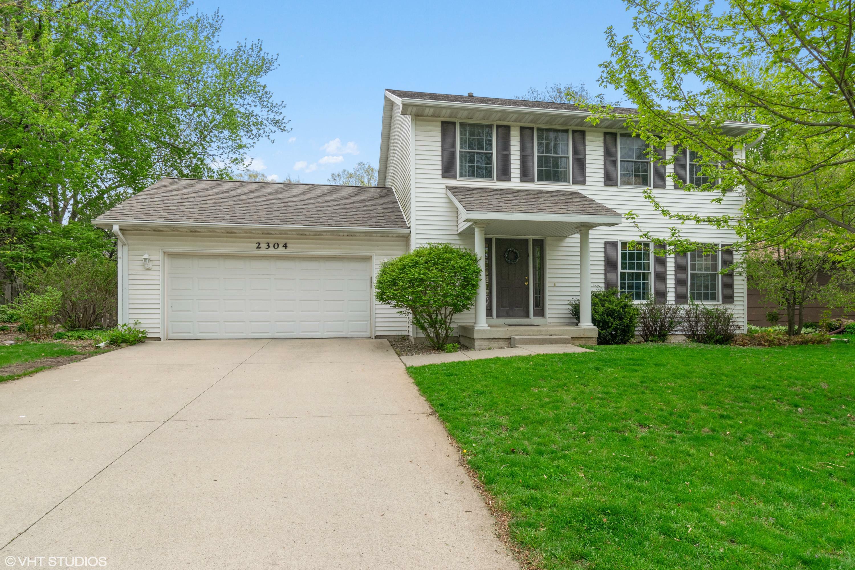 Property Photo:  2304 Fillmore Avenue  IA 50010 