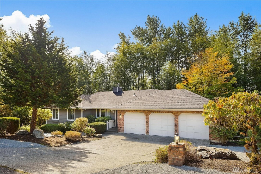 Property Photo:  17388 136th Place SE  WA 98272 