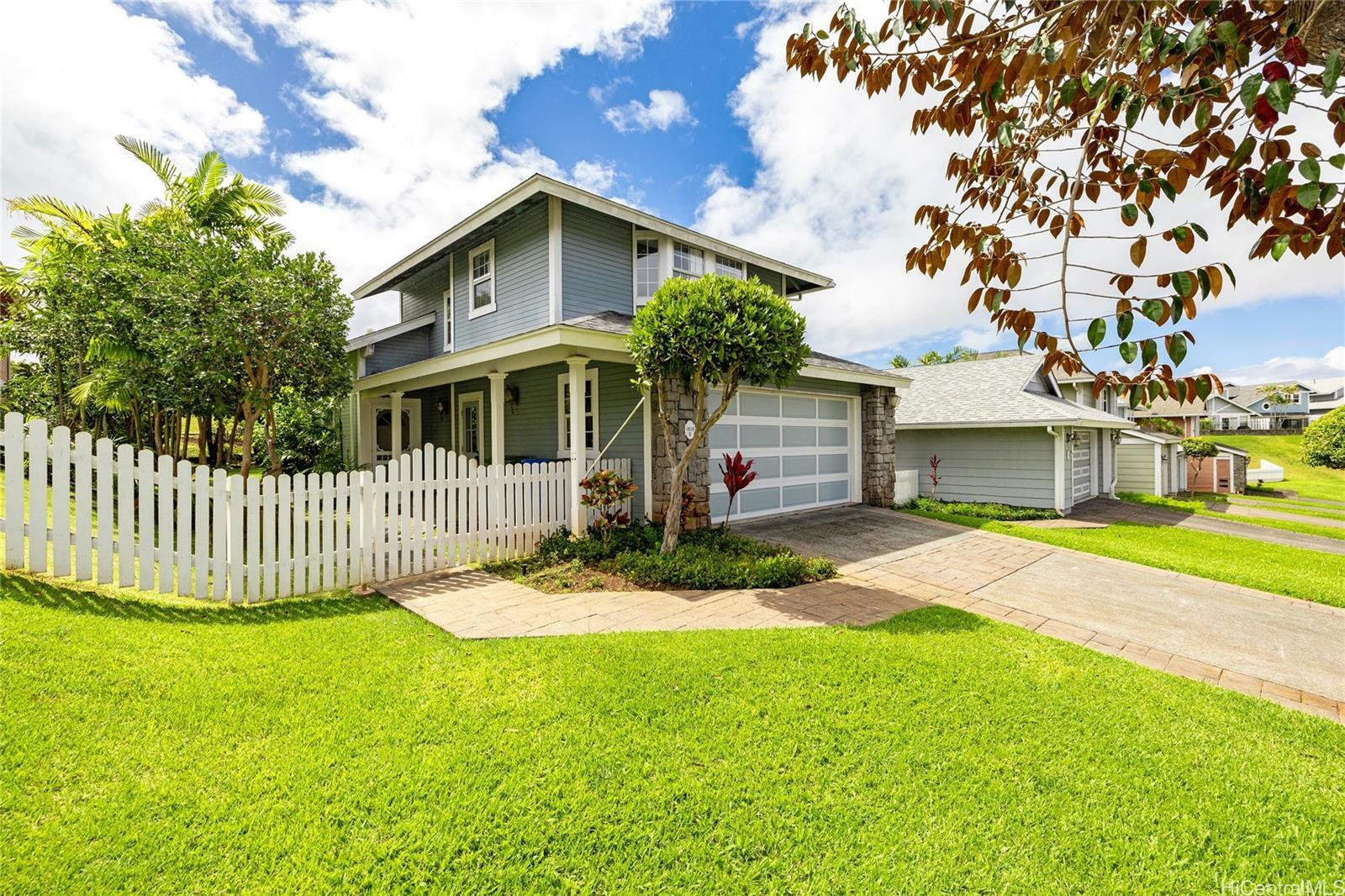 Property Photo: 98-1830-D Kaahumanu Street 124 HI 96782