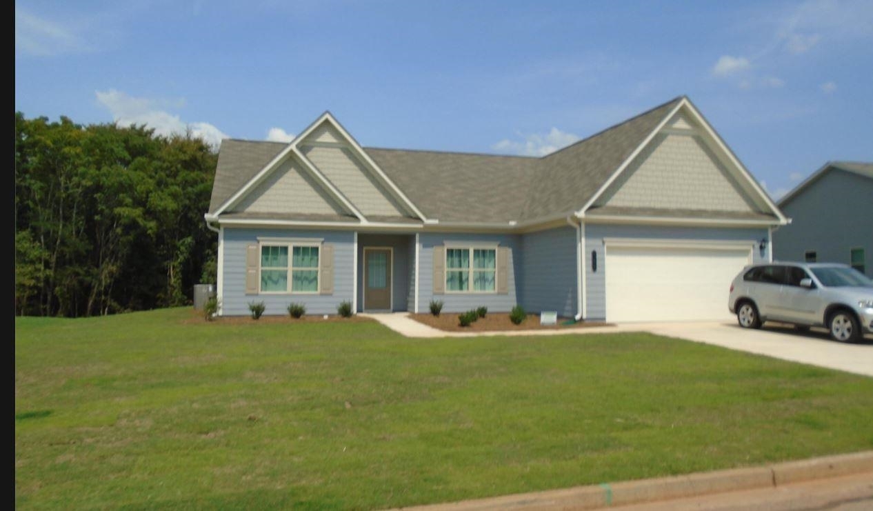 Property Photo:  106 Kaitlyn Circle  GA 31024 