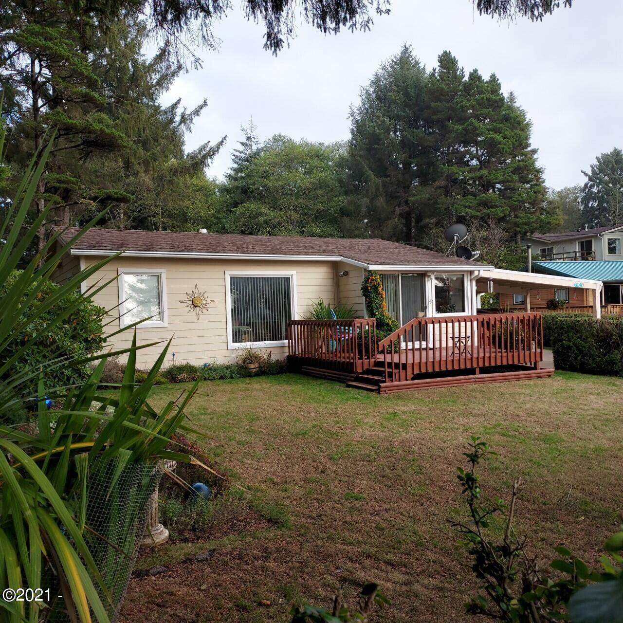 Property Photo:  6240 NE Oar Drive  OR 97367 