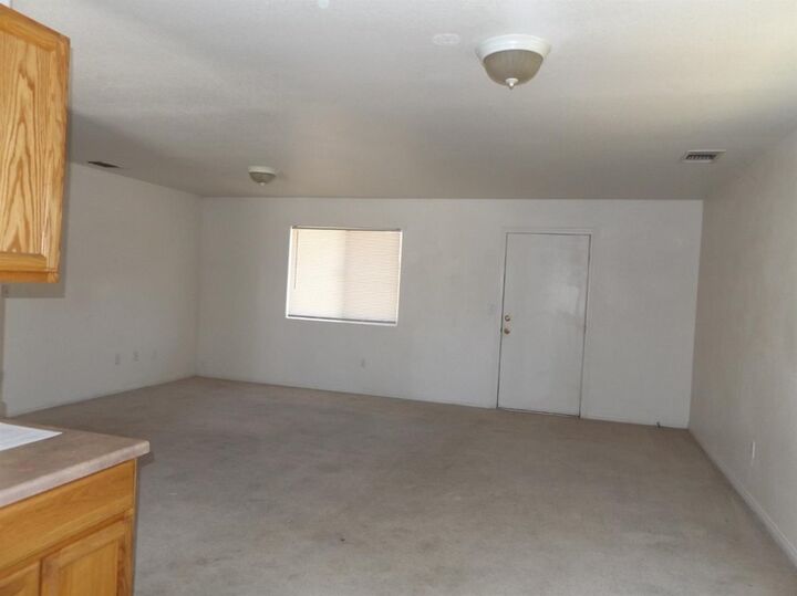 Property Photo:  24943 Paseo Robles  CA 92311 