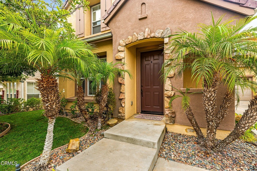 Property Photo:  450 Arbor Court  CA 93065 