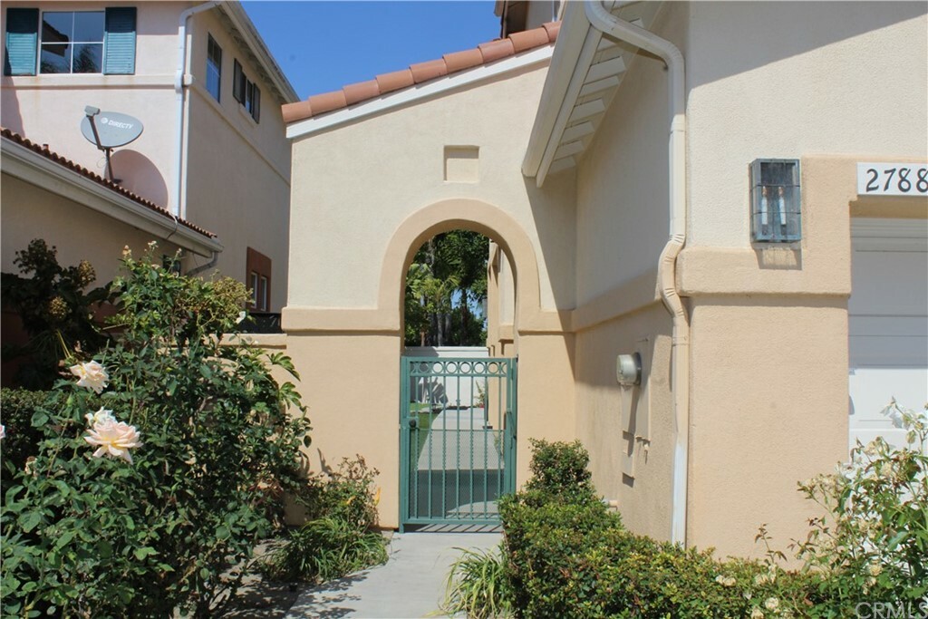 Property Photo:  27883 Camino Del Rio  CA 92675 