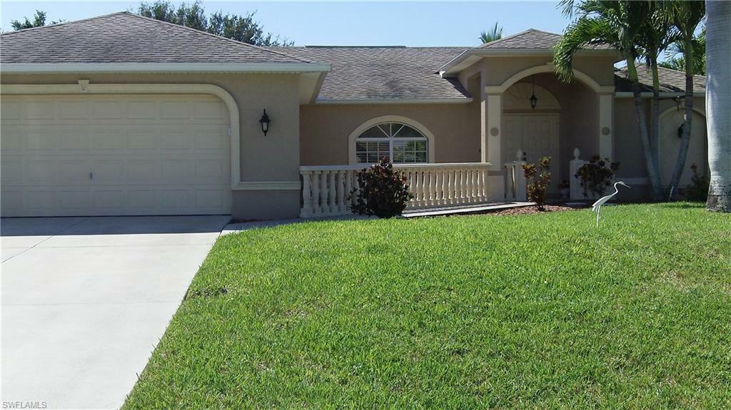 Property Photo:  106 SW 11th Terrace  FL 33991 