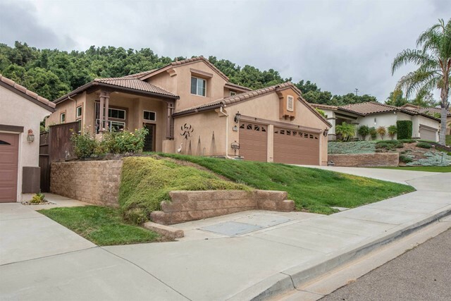 3164 Willow Tree Lane  Escondido CA 92027 photo