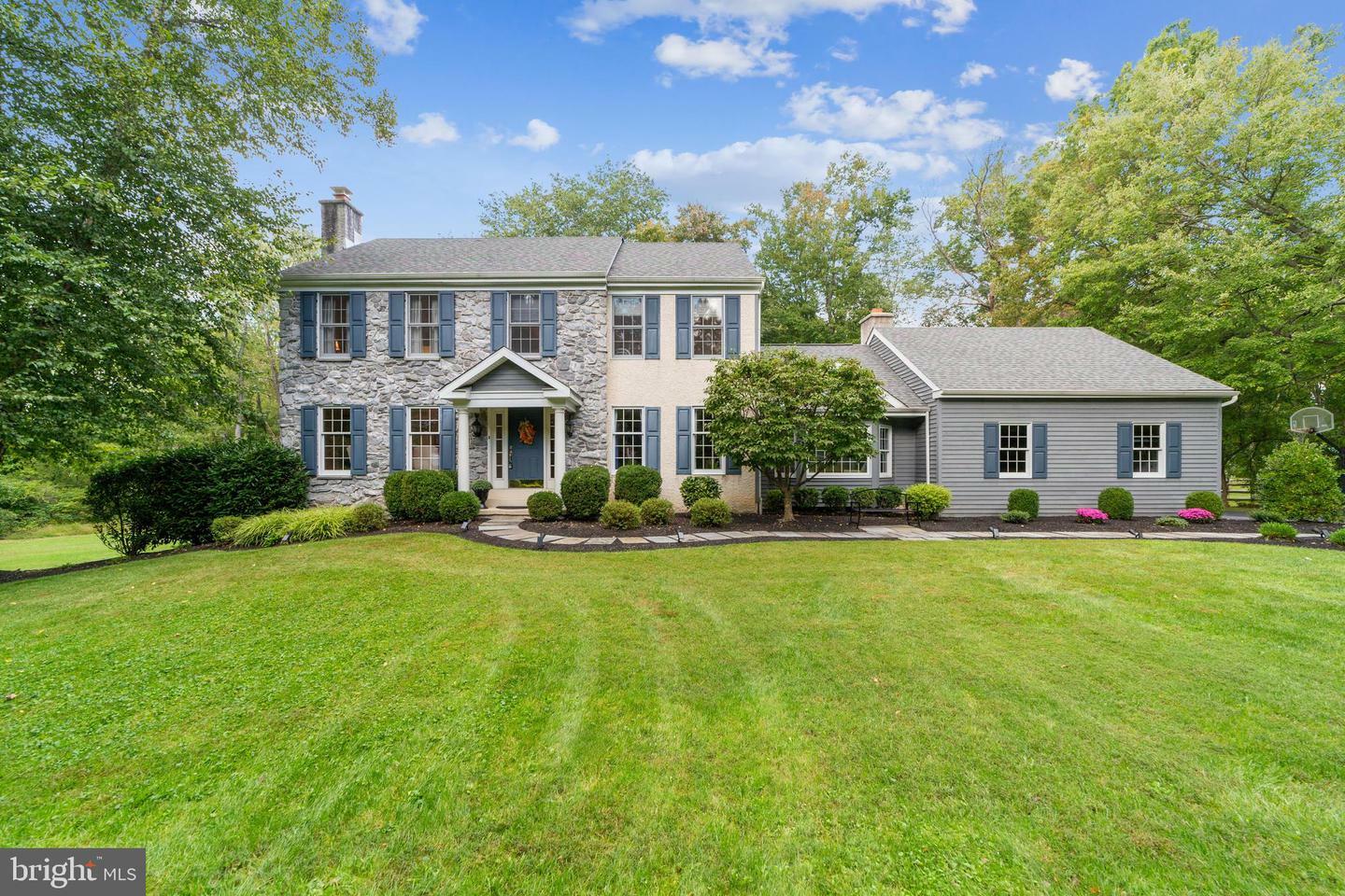 Property Photo: 1403 Bramble Lane PA 19380