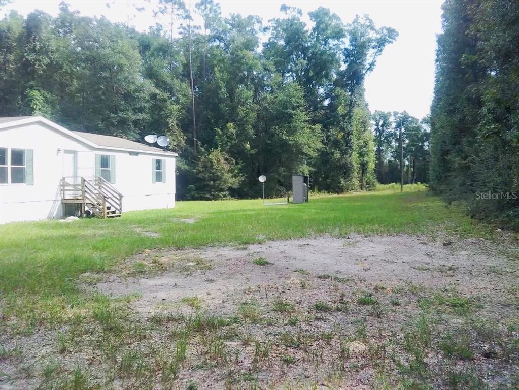 Property Photo: 131 SW Aries Place FL 32038