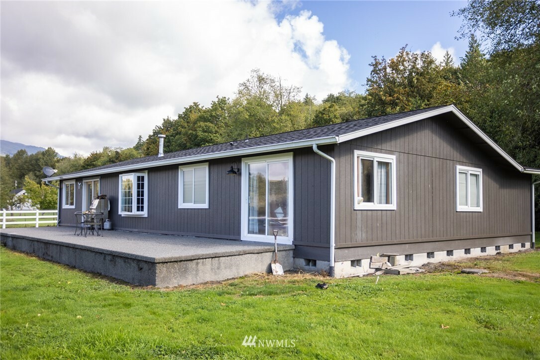 Property Photo: 20705 Prairie Road WA 98284