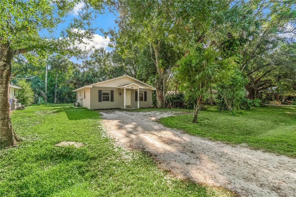 Property Photo:  146 49th Avenue  FL 32968 