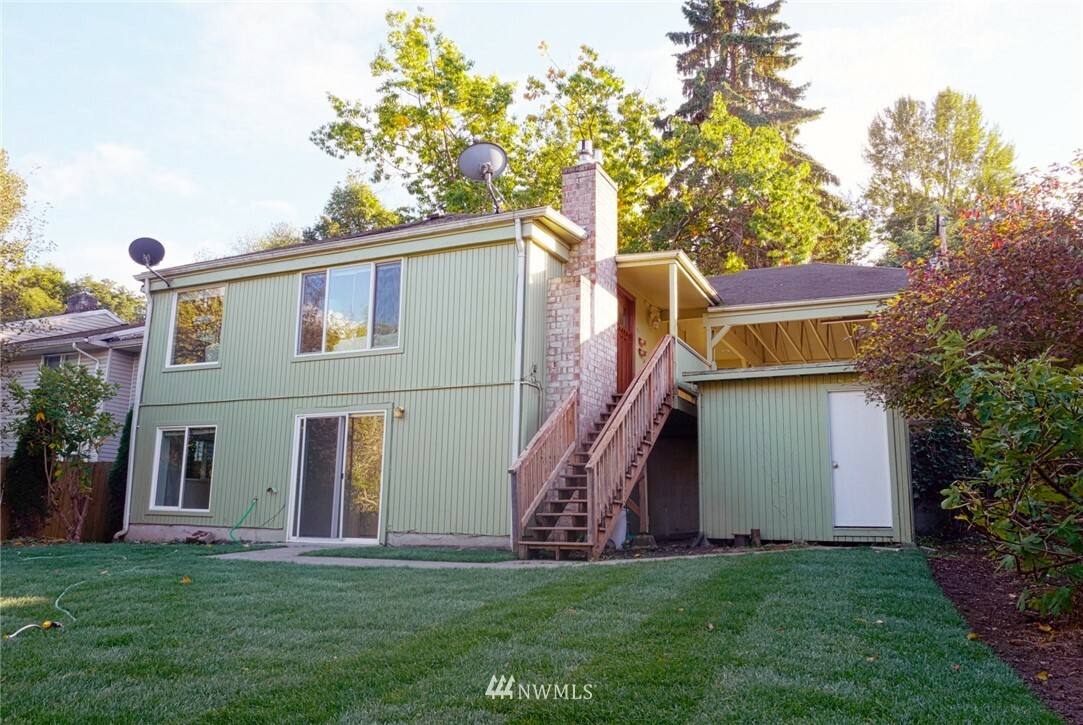 Property Photo:  9026 Sand Point Way NE  WA 98115 