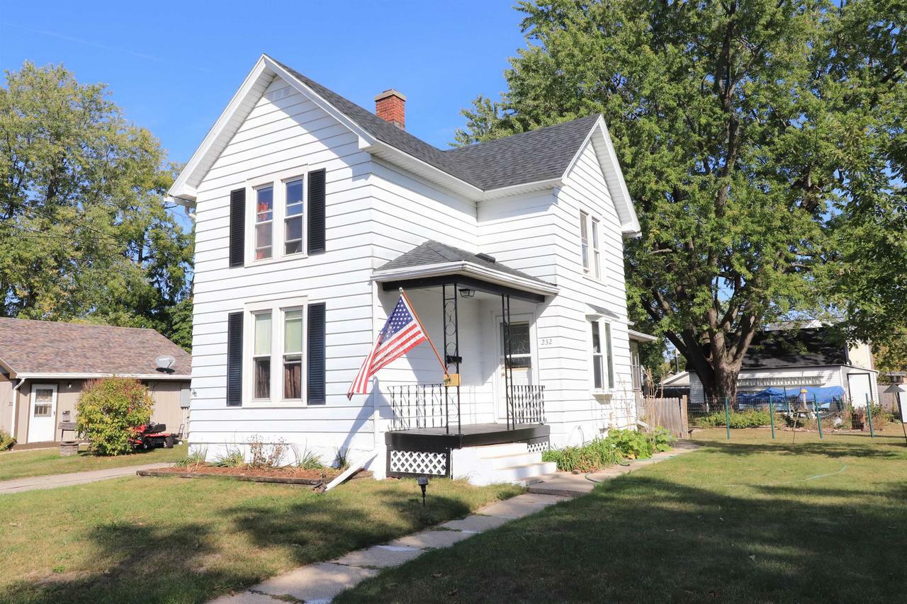 Property Photo:  232 North Palm St  WI 53548 